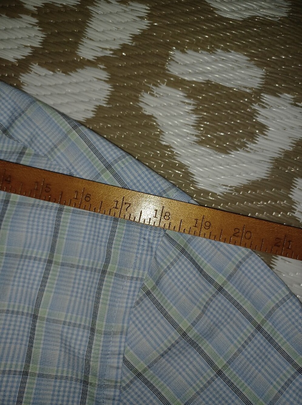 Upcycled Shirt With Ruffled Collar - Picture 5 of 10